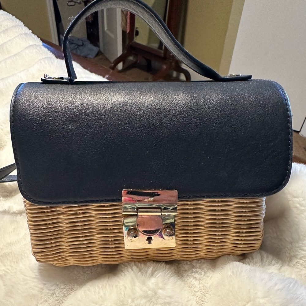 Straw bag